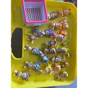 Lot 22 twozies babies some are pets